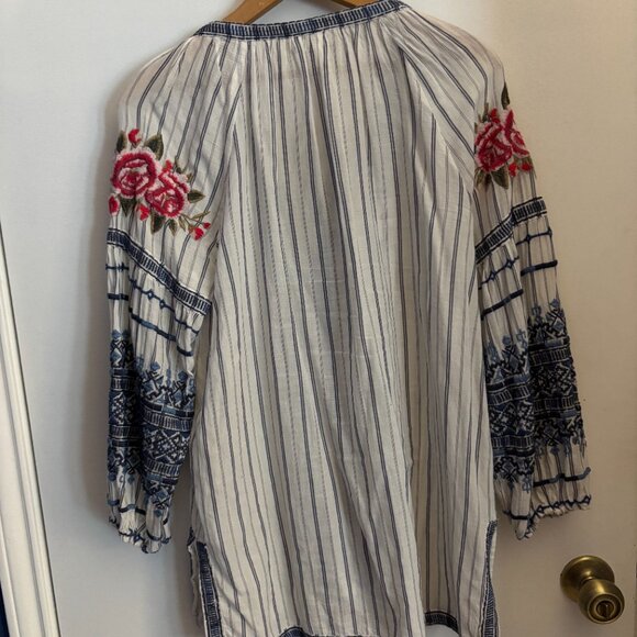 Johnny Was embroidered top - Picture 2 of 3